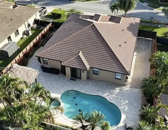 Villa con piscina — Miami Beach, Florida